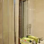 Klaudia Hotel