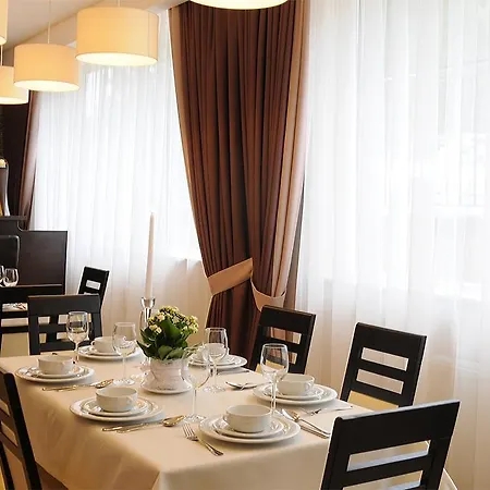 Klaudia Hotel