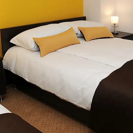 Klaudia Hotel 3*